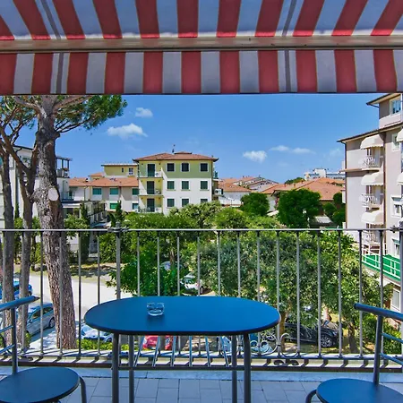 Apuana Hotel