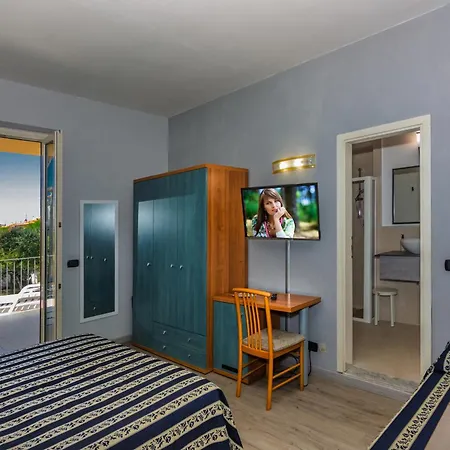 Hotel Apuana
