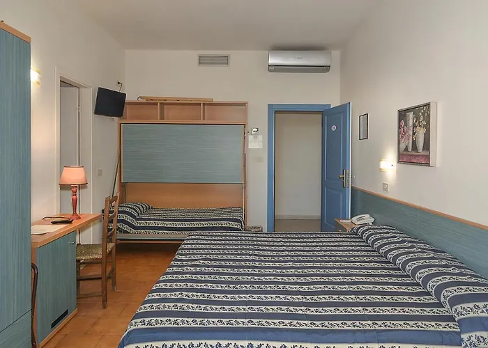 Apuana マリーナ・ディ・ピエトラサンタ