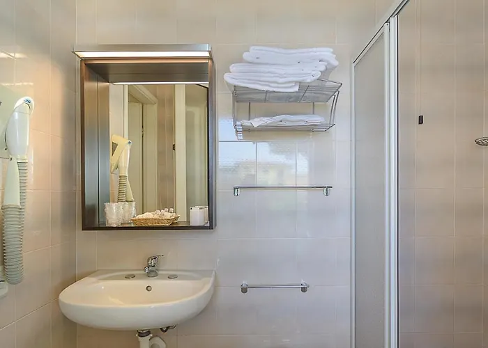 Apuana マリーナ・ディ・ピエトラサンタ